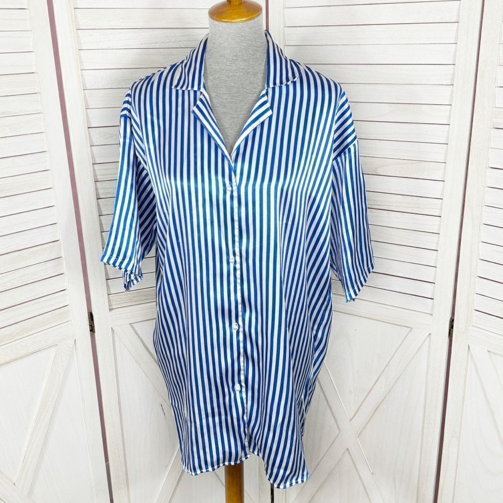 Victoria's Secret Vintage Striped Satin Sleep Shirt White Blue Small Button‎ Up